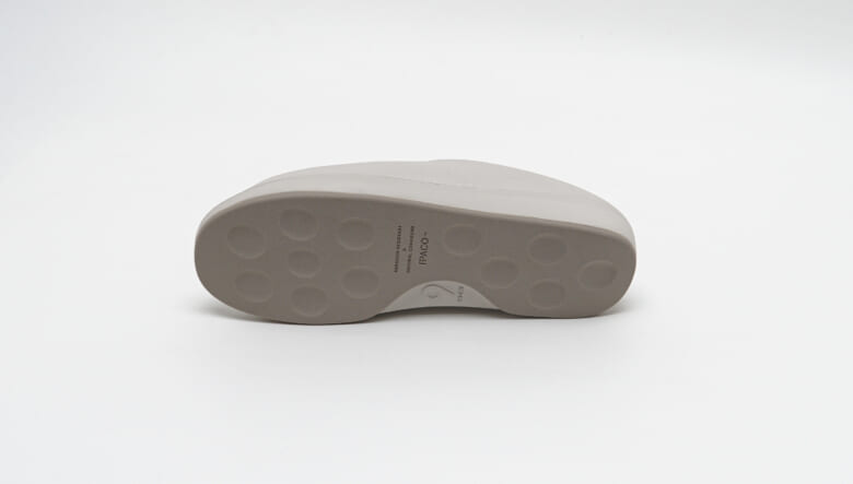 ひっくり返して汚れを軽減。PRACOの個性派サンダルに新カラーが仲間入り！