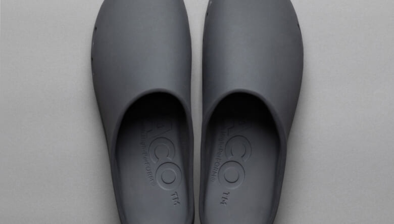 ひっくり返して汚れを軽減。PRACOの個性派サンダルに新カラーが仲間入り！