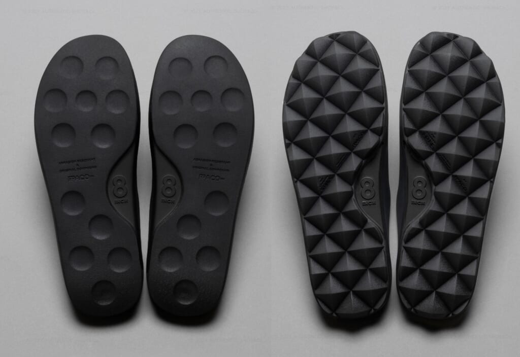 フラットソールとAIR STUDDED SOLE