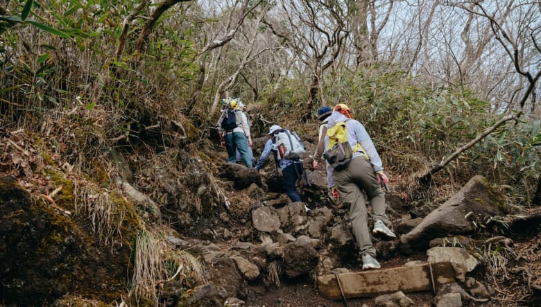 平安の怪童「金太郎」伝説を訪ねて、春の箱根へ。【GO OUT 遊歩倶楽部／金時山編 #01】