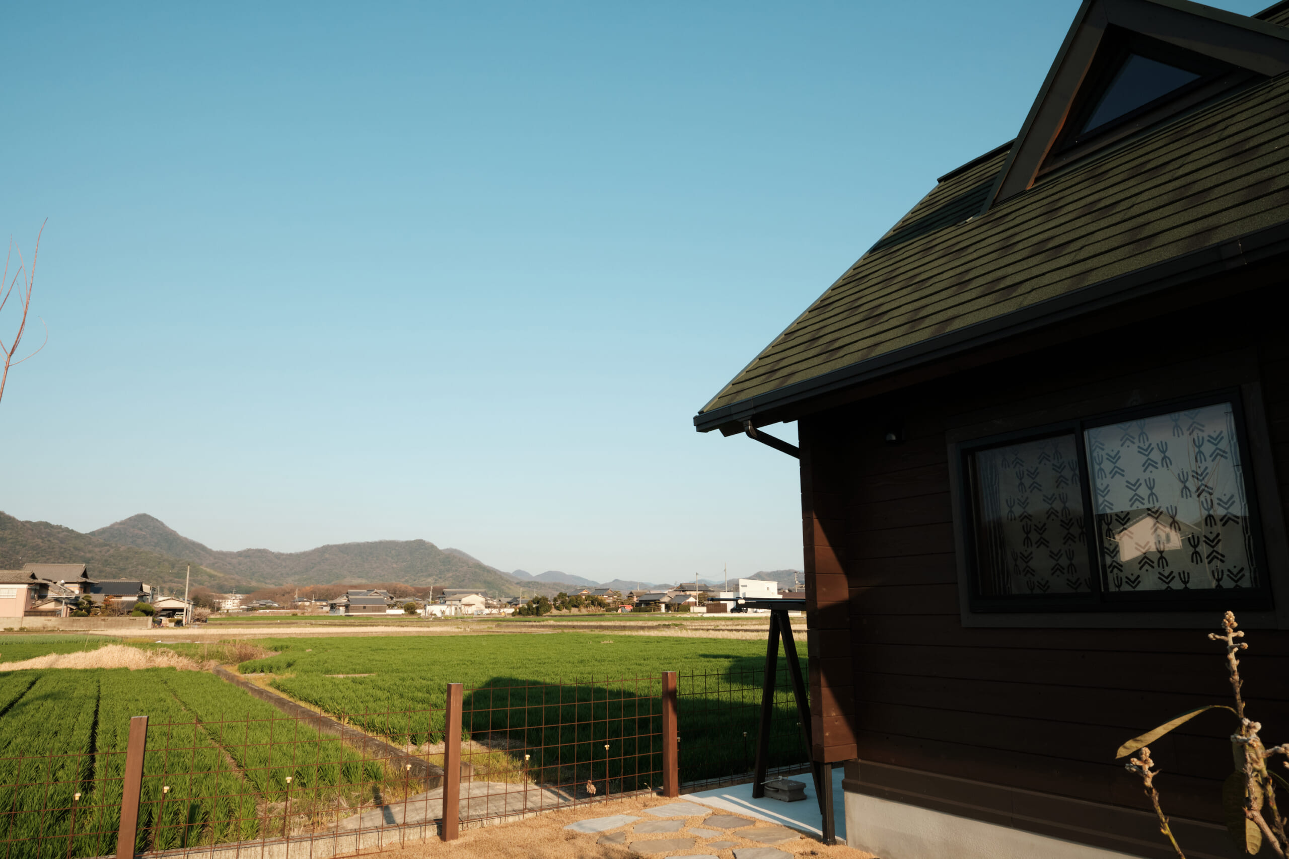 庭から見える田園風景