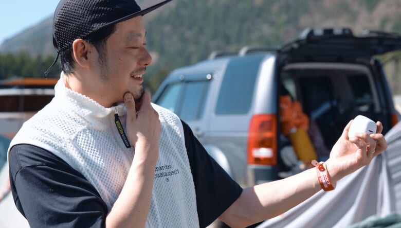 電気シェーバー界の小さな巨人。「ラムダッシュ パームイン」を携えて野外フェスへ！