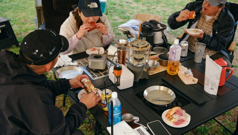 春を満喫した「カングー サクラキャンプ」。フレンチ式のおもてなしで心もお腹も大満足！