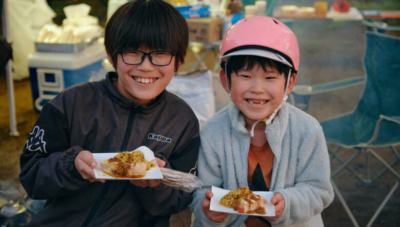 春を満喫した「カングー サクラキャンプ」。フレンチ式のおもてなしで心もお腹も大満足！