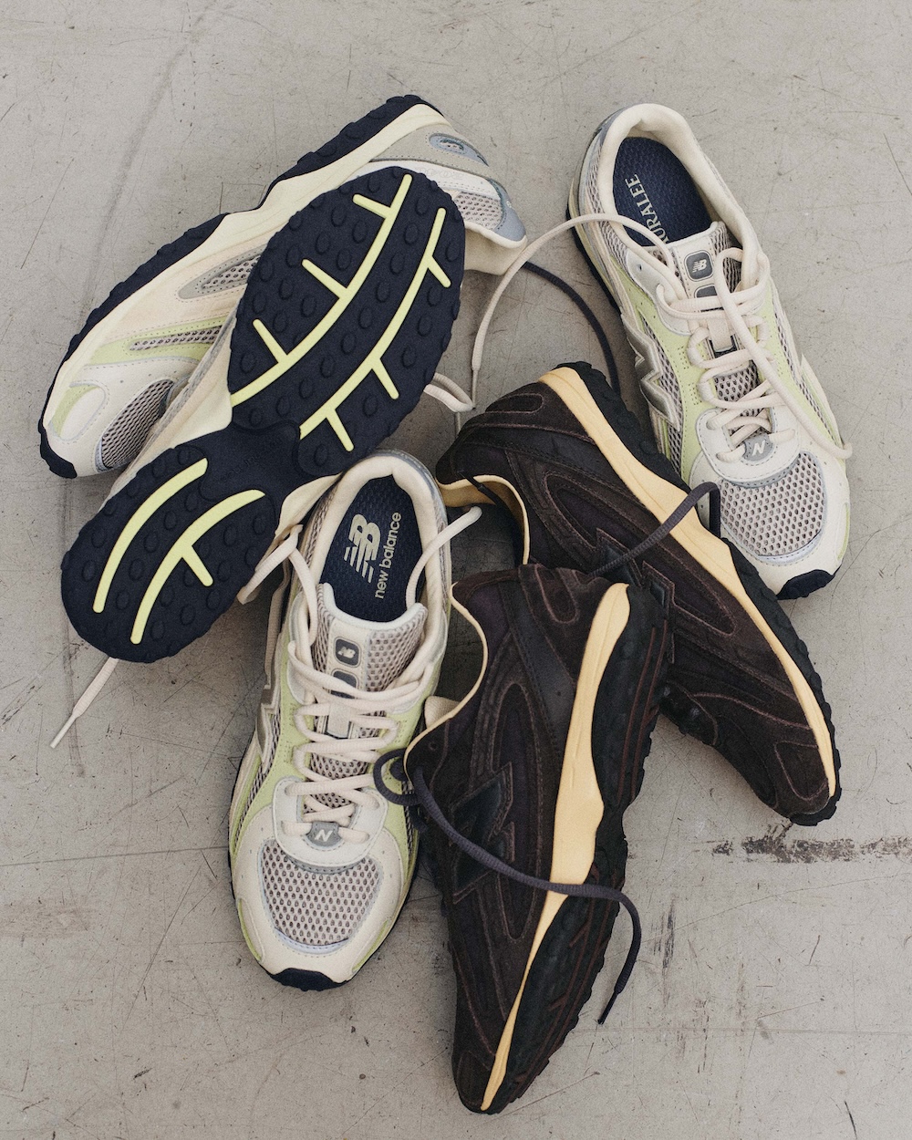 AURALEE × New Balance 204L