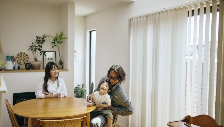 海まで10分たらず。サーフィンも子育ても諦めず、神奈川県藤沢のコミュニティに浸る。【都心勤務、郊外暮らし。】