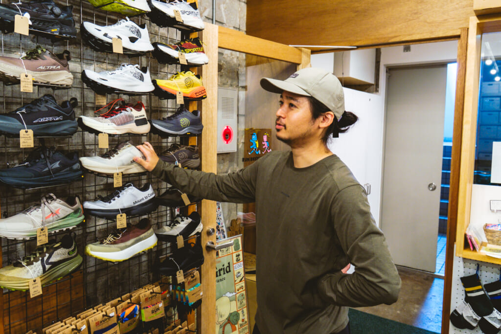 中央区馬喰町のトレラン・ランニングショップ「Run boys! Run girls!」