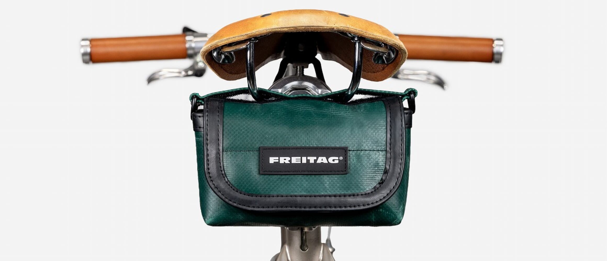 FREITAG-EASY-RIDERS-F142-HEINZ-ViviStucki-RGB-OnBike-1×1 | GO OUT WEB