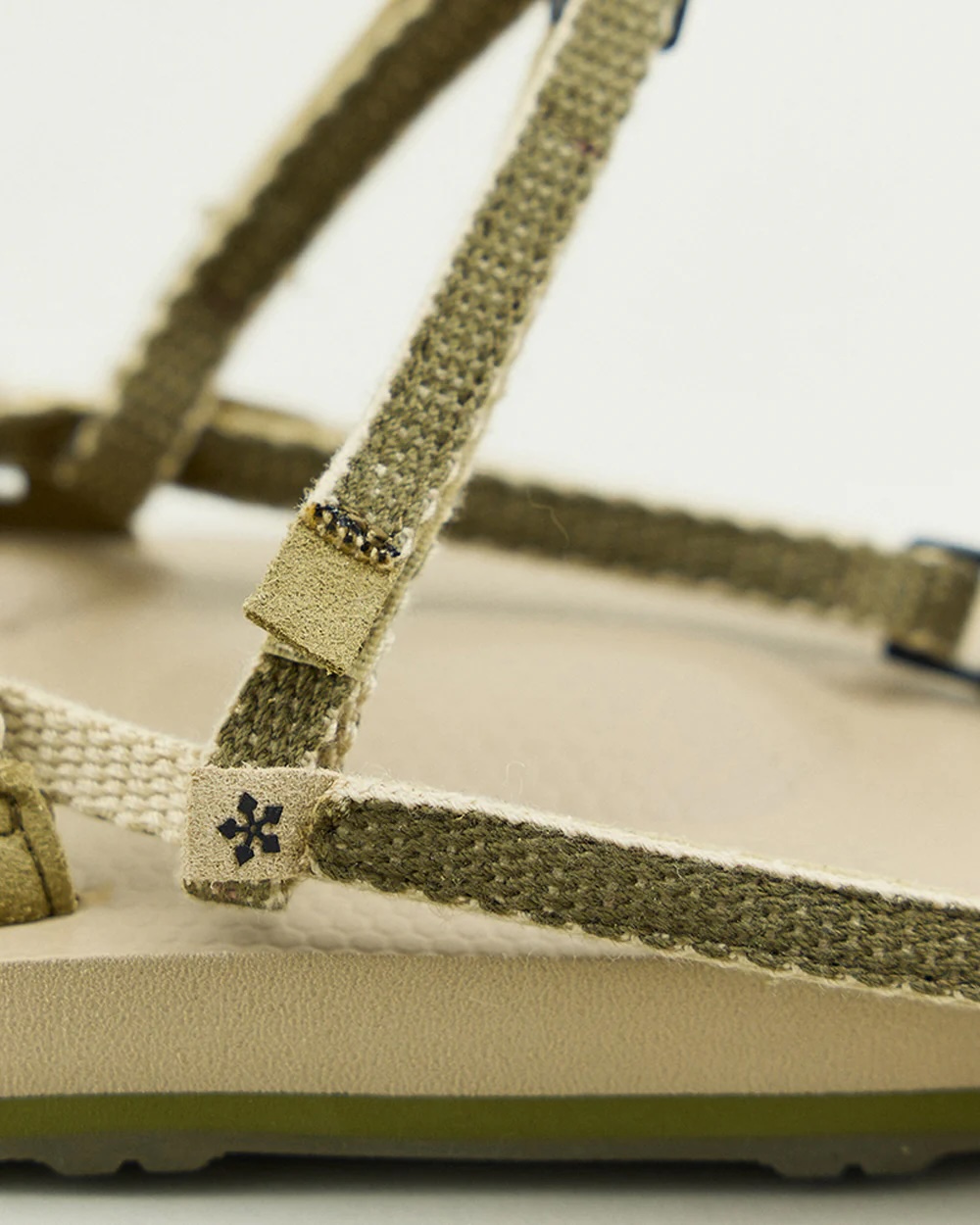 SUICOKE×CaledoorのRambling Sandal