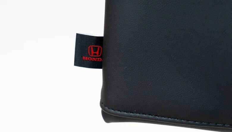 ホンダ車のシートベルトや内装を巧みに再利用したrererのアップサイクルコレクション！