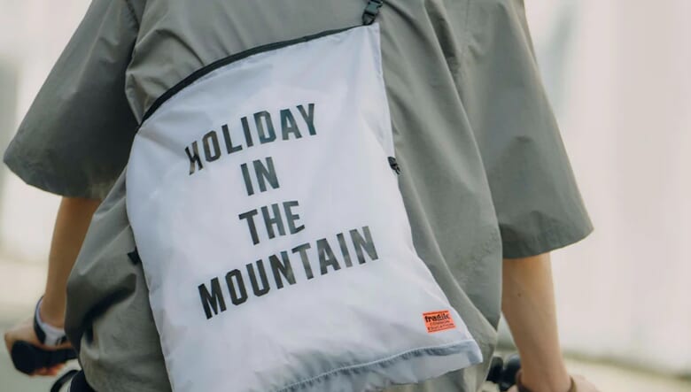 Mountain Research×COMMON EDUCATIONのC.E. 3Way bag