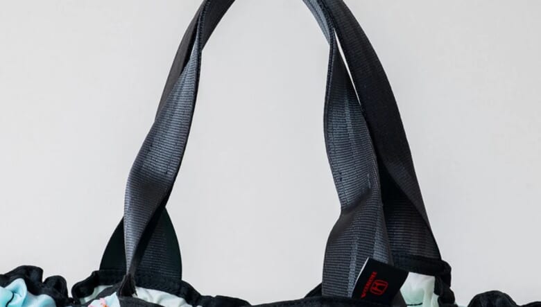 ホンダ車のシートベルトや内装を巧みに再利用したrererのアップサイクルコレクション！