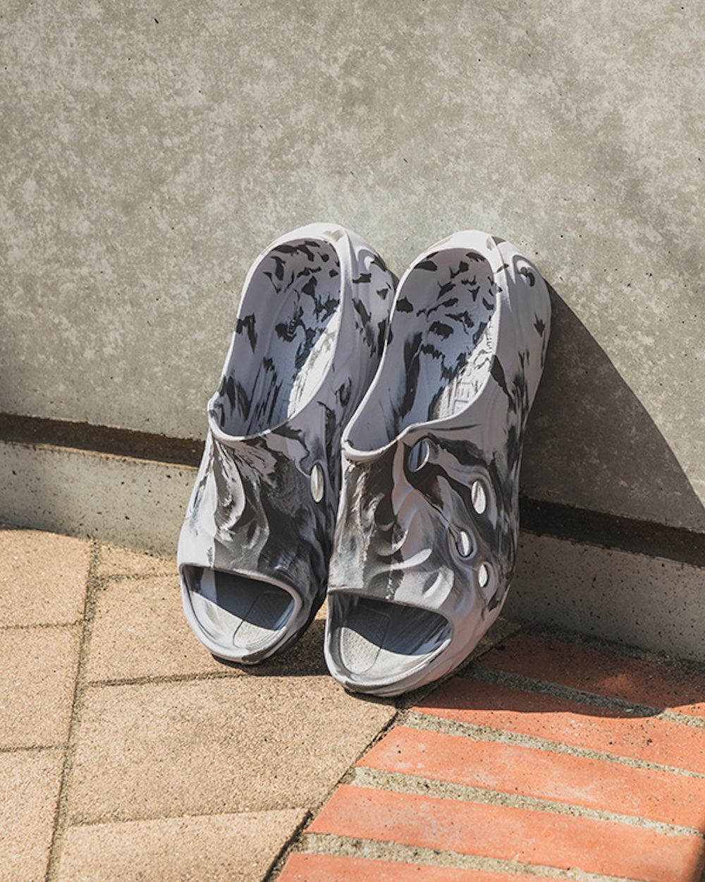 UR MERRELL EXCLUSIVE HYDRO SLIDE 2