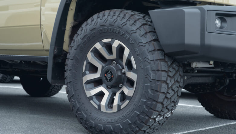 【’25 LAND CRUISER 70】子どもが喜ぶ外遊び車でファミキャンまで楽しむ。