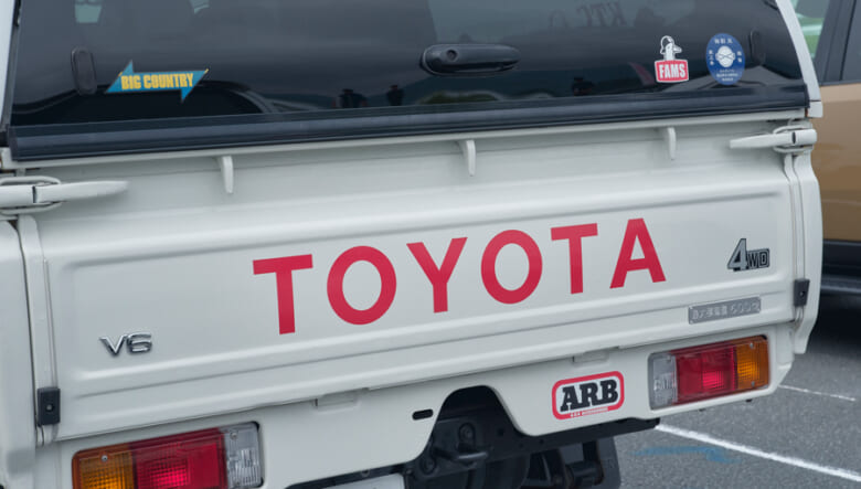 【’14 LAND CRUISER 70】丸いキャノピーが特徴的。レトロな70ピックアップ。