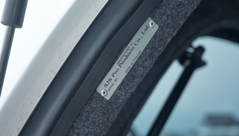 【’14 LAND CRUISER 70】丸いキャノピーが特徴的。レトロな70ピックアップ。