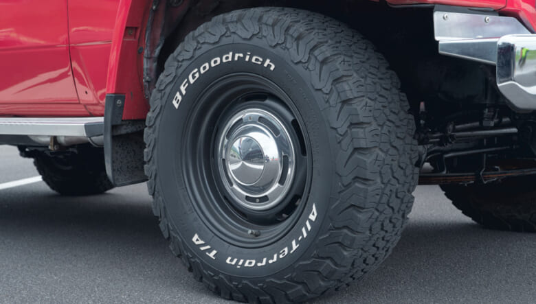 【’91 LAND CRUISER 70】ひと目惚れした鮮やかなレッドは家族もお気に入り。