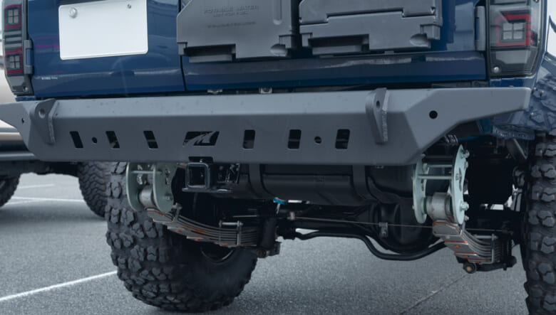 【’17 LAND CRUISER 70】荒野を走り抜ける70のイメージで独自カスタム。