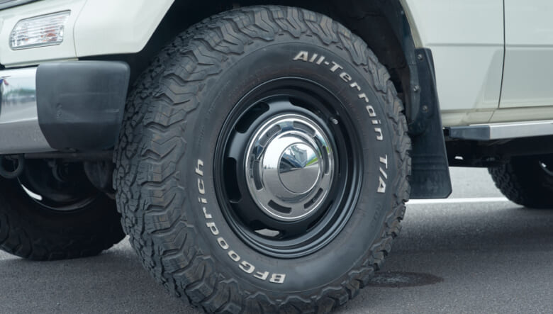 【’95 LAND CRUISER 70 PRADO】年代を感じさせない走りでアクティブに遊べる1台。