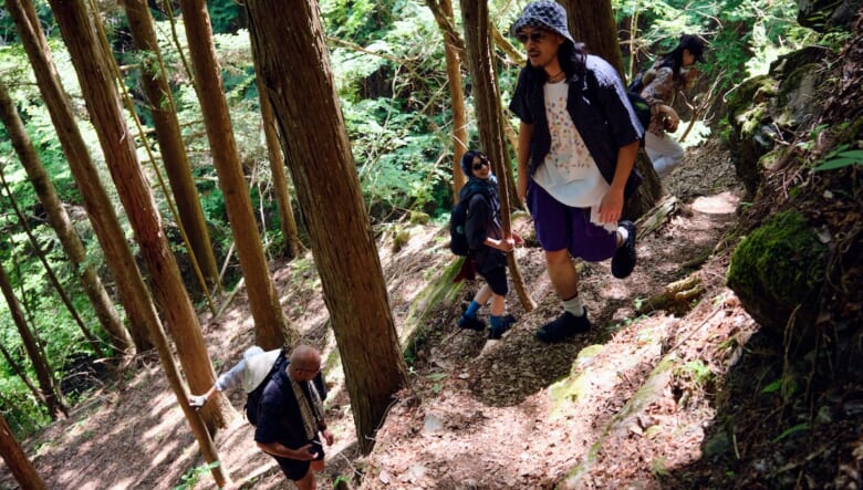 秘境の吊り橋ハイク！ 初夏の渓谷で新緑を巡るオトナの冒険。【大柳川渓谷編 #01】　