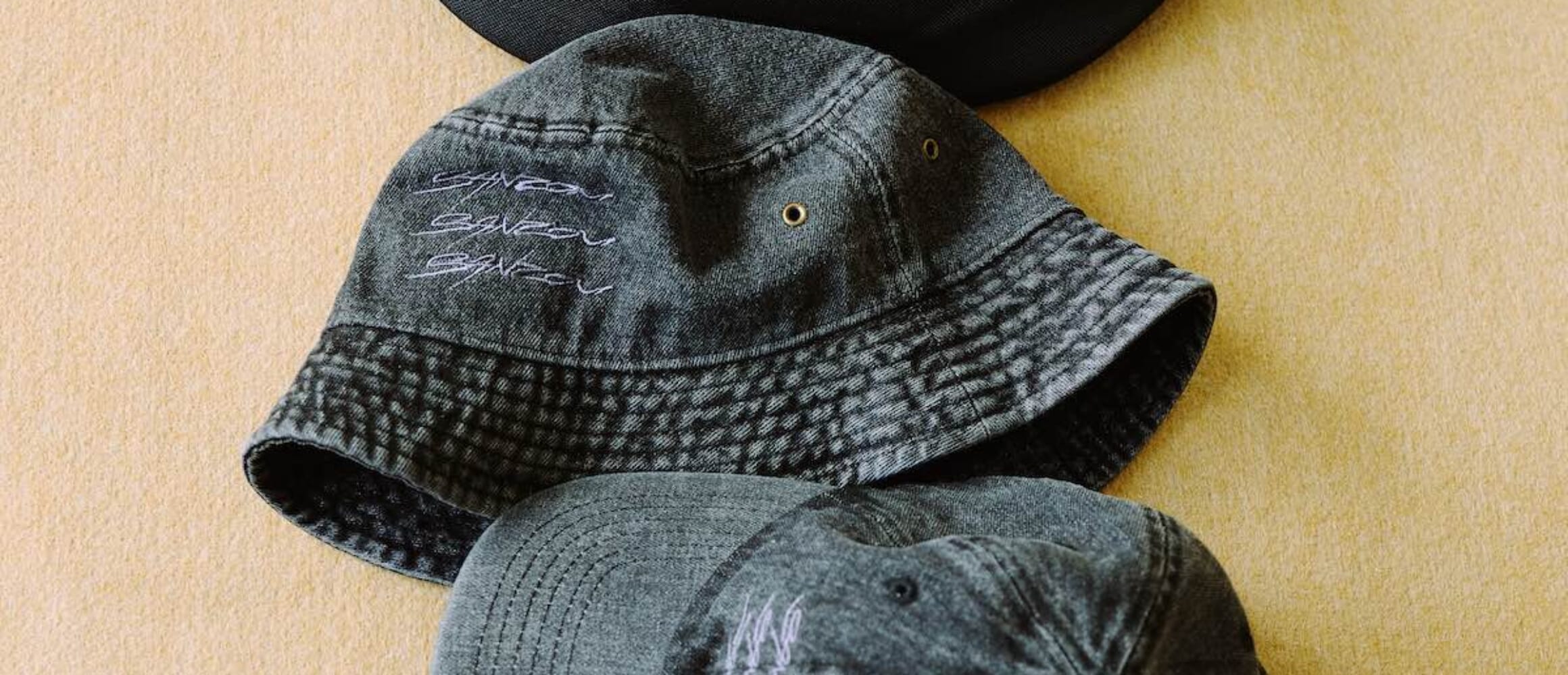 DENHAM×SANZOUのSHOULDER POUCH、BUCKET HAT、CAP