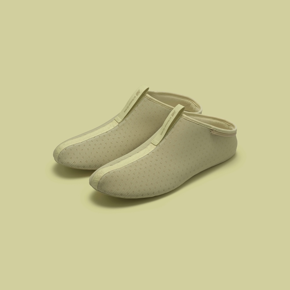TOKYO DESIGN STUDIO New Balance Niobium Concept 1