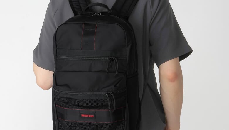 堅牢さと軽快さを両立した、オッシュマンズ×ブリーフィングの“RUGGED LITE”シリーズが満を持して登場。