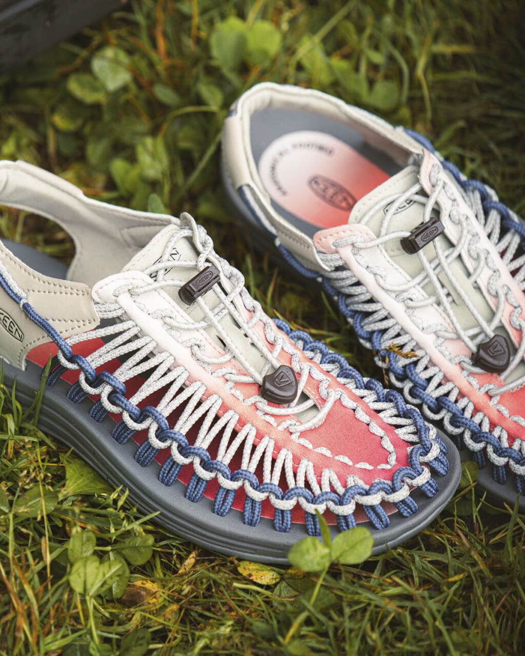 KEEN UNEEK ”Akafuji”上