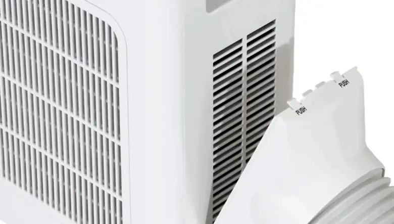 静粛性や冷却性が段違い！　アラタが開発した室外機付きセパレートクーラー“Suzune”で夏キャンプや車中泊を気持ちよく過ごそう。