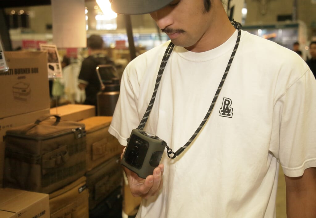 WAQ/FIELD WAIST FAN首掛け(ネックストラップ付属)