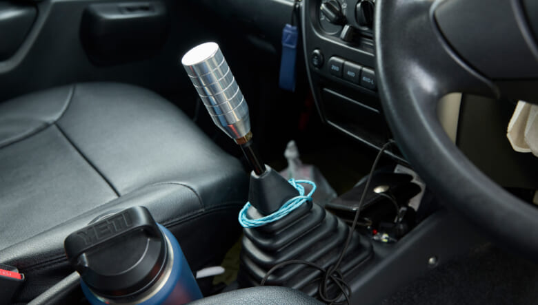 【’15 SUZUKI JIMNY JB23】砂浜でも性能を発揮する!!サーファーが選んだ相棒。