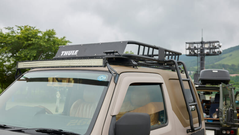 【’05 SUZUKI JIMNY JB23】隠れピンクで個性を出す。旧さを感じさせないDIY。