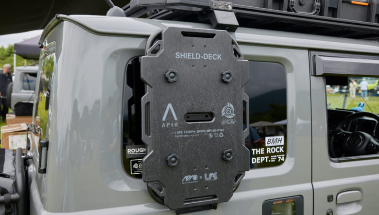 【’23 SUZUKI JIMNY SIERRA JB74】工業用デザインを随所に。機械的ルックでゴツさ倍増。