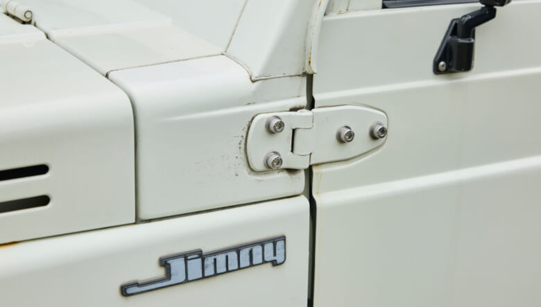 【’85 SUZUKI JIMNY SJ30】はじめての愛車に選んだ、憧れの2スト旧ジムニー。