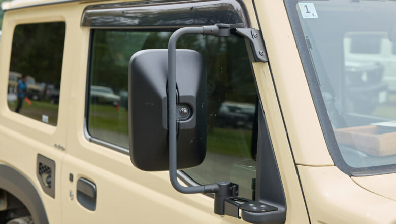 【’21 SUZUKI JIMNY JB64】派手さがないのが良い。黒をポイントに引き算。