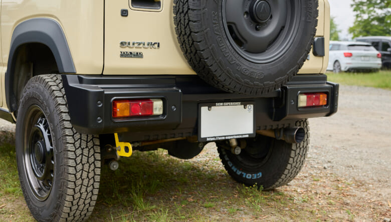 【’21 SUZUKI JIMNY JB64】派手さがないのが良い。黒をポイントに引き算。