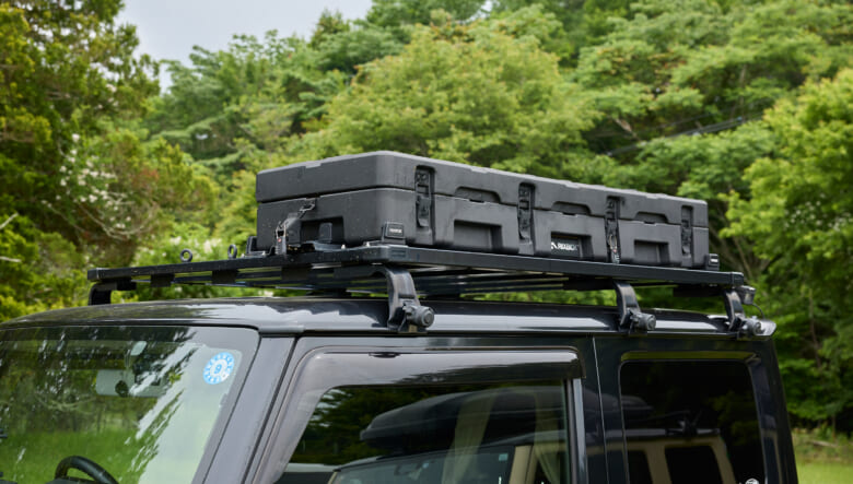 【’19 SUZUKI JIMNY JB64】クロカン御用達メーカーで、タフさ増し増しの顔まわり。