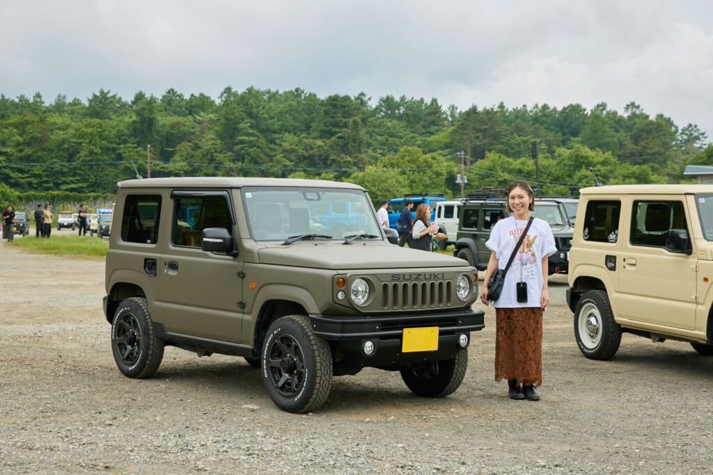 21 SUZUKI JIMNY JB64】自衛隊カラーを再現した、女性目線のミリタリー