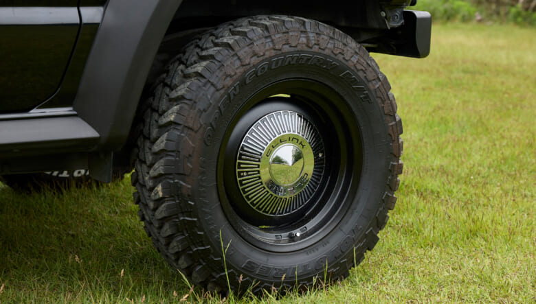 【’23 SUZUKI JIMNY SIERRA JB74】アメリカンカスタムは、メッキ使いがポイント。