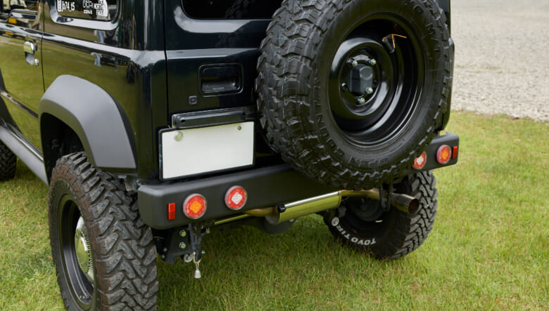 【’23 SUZUKI JIMNY SIERRA JB74】アメリカンカスタムは、メッキ使いがポイント。