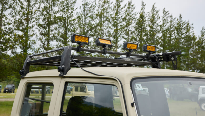 【’93 SUZUKI JIMNY JA11】ルーフカスタムで、伝統のクロカンスタイルに。