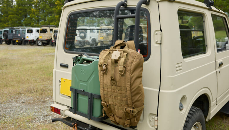 【’93 SUZUKI JIMNY JA11】ルーフカスタムで、伝統のクロカンスタイルに。
