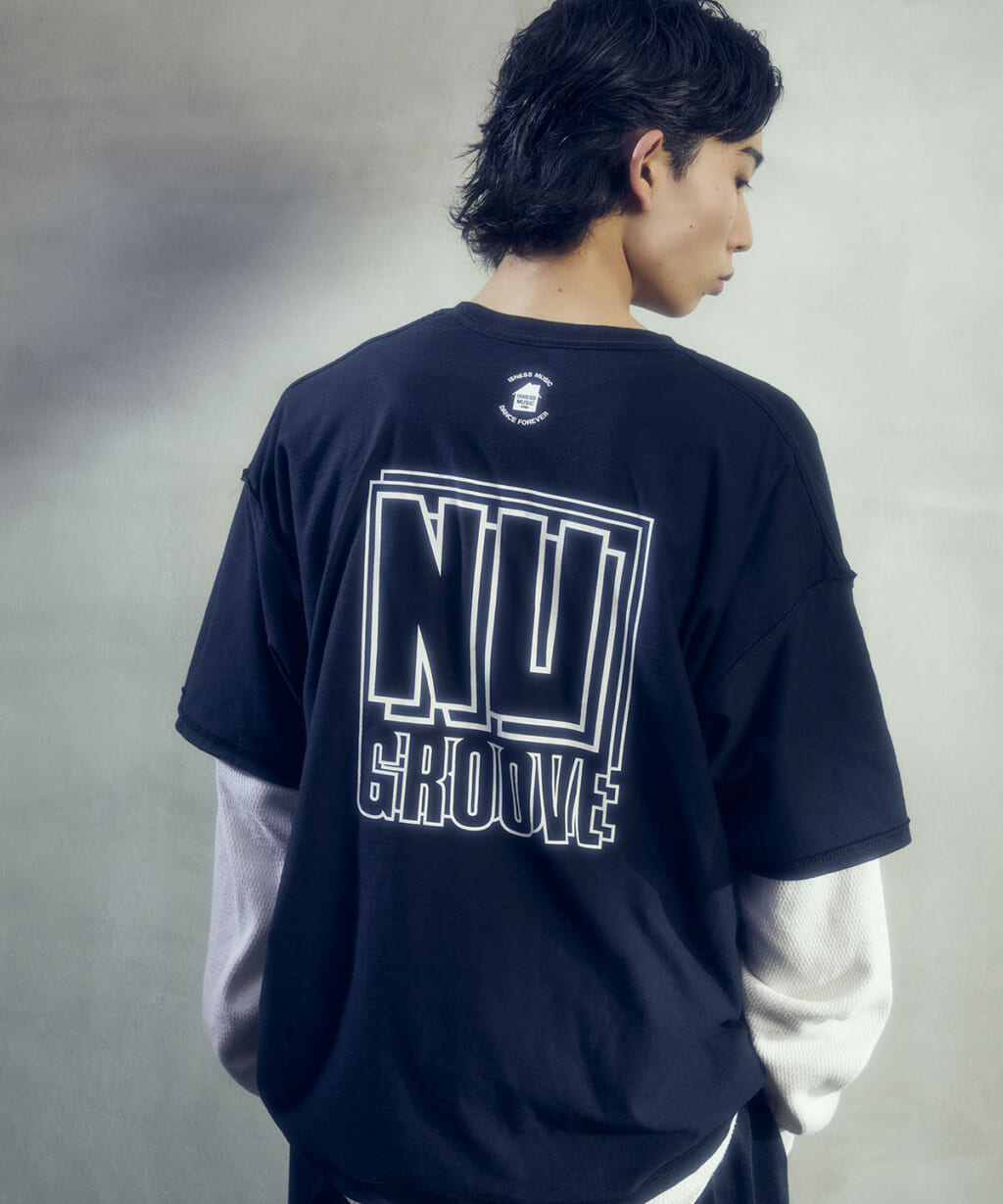 ISNESS MUSIC × Nu Groove Records Tee 背中