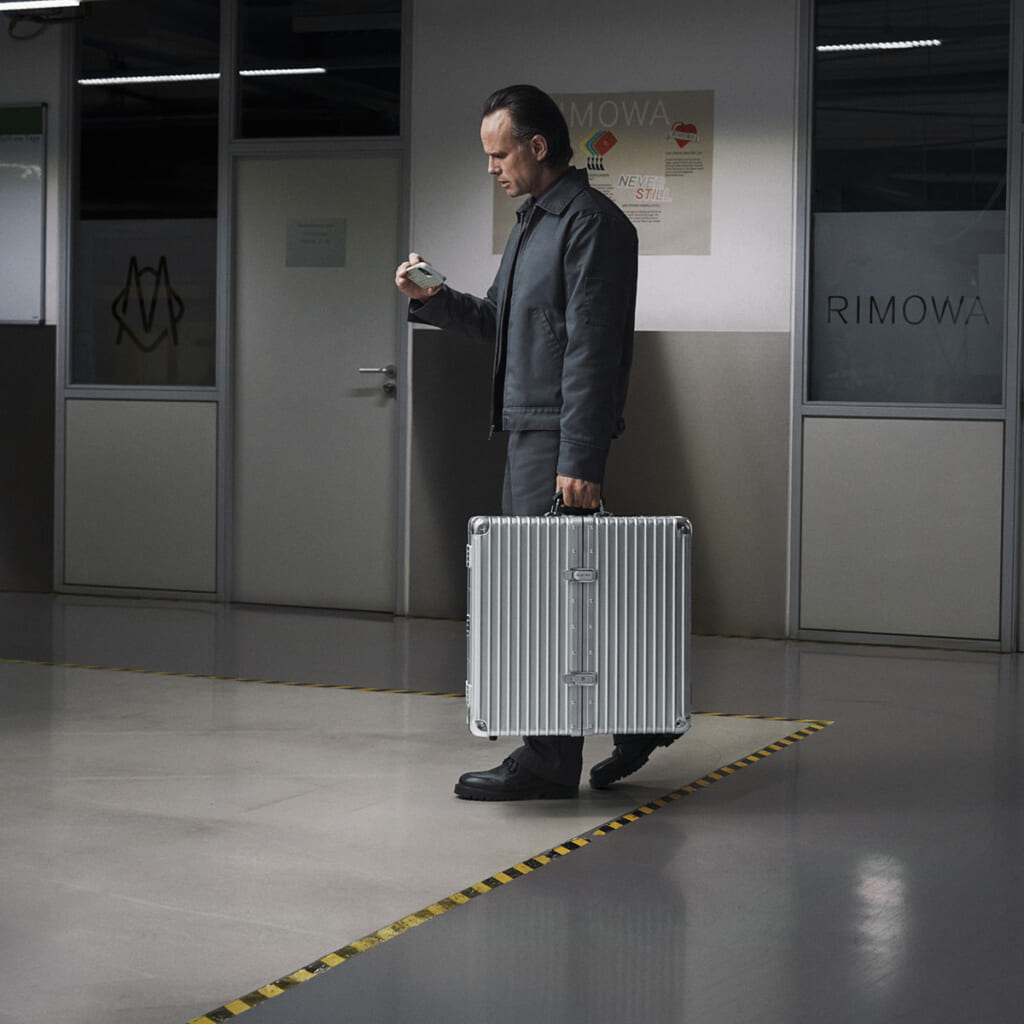RIMOWA ダーツボードケース　モデルイメージ