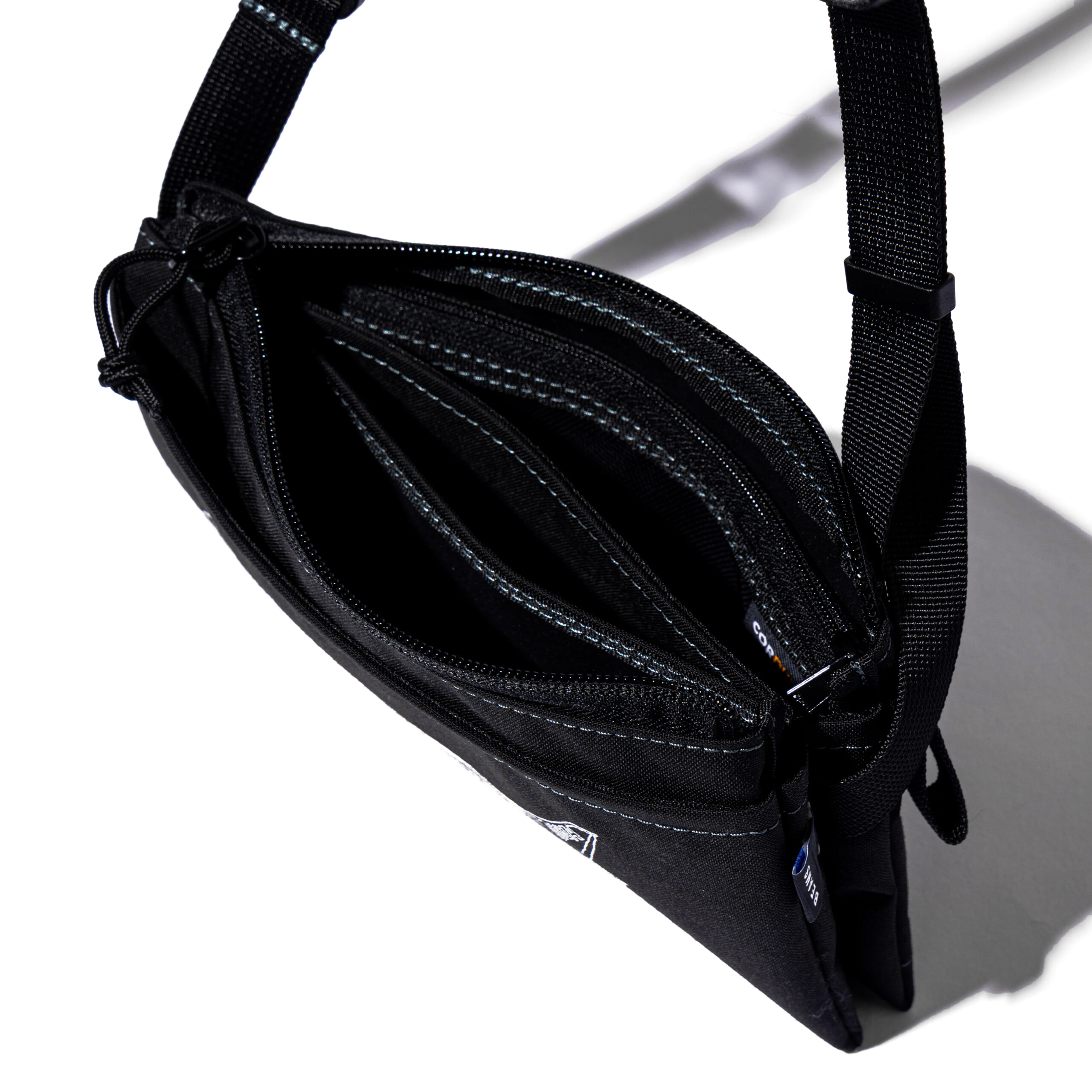 ANA × BEAMS 『AIRPLANE Multi Shoulder Pouch』