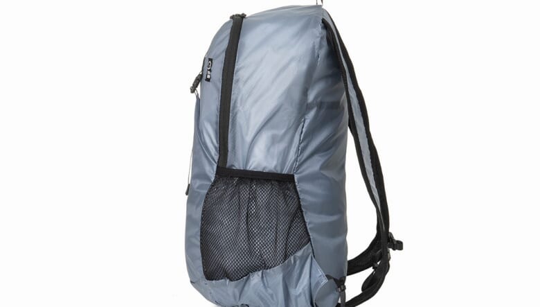 軽量&タフネスなZEROGRAMのパッカブルディバッグは、軽登山やトラベルシーンまでマルチに活躍！