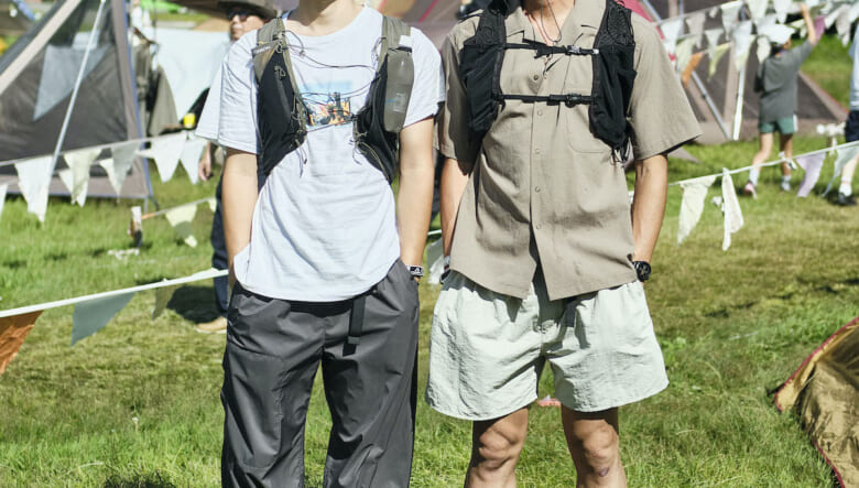 父から借りた山服をストリート風にアレンジ。-FUJI ROCK FESTIVAL 2026-