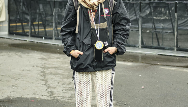 異素材ミックスで着こなしに変化を。-FUJI ROCK FESTIVAL 2026-