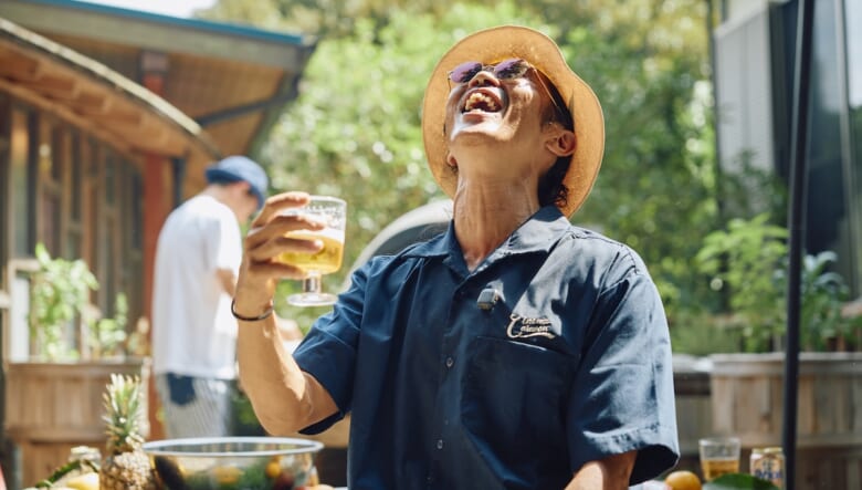 移動式の石釜も鎮座？　世界を旅する写真家の、オトナの秘密基地に潜入。【MY PLAYFUL WEEKEND ♯04】