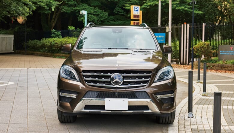 10年乗っても飽きないレアカラーの3代目Mクラス。【’16 MERCEDES-BENZ ML350 OWNER】